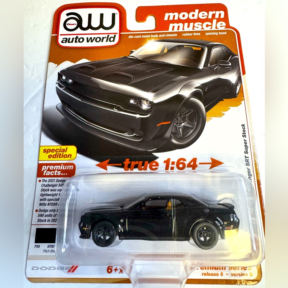 Auto World Modern Muscle Special Edition 2021 DODGE CHALLENGER SRT SUPER STOCK
